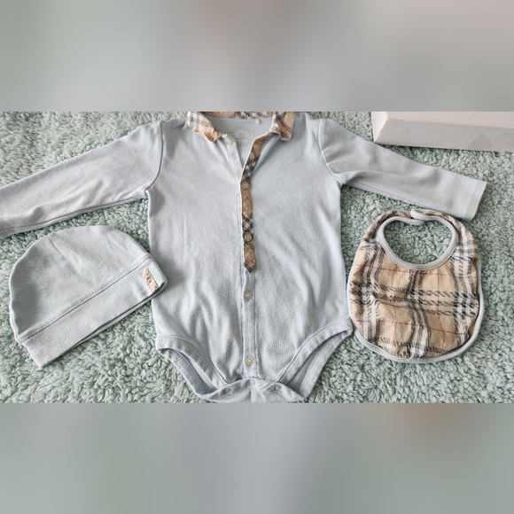 Authentic BURBERRY CHILDREN SET 9M - LIGHT BLUE - Picture 5 of 6